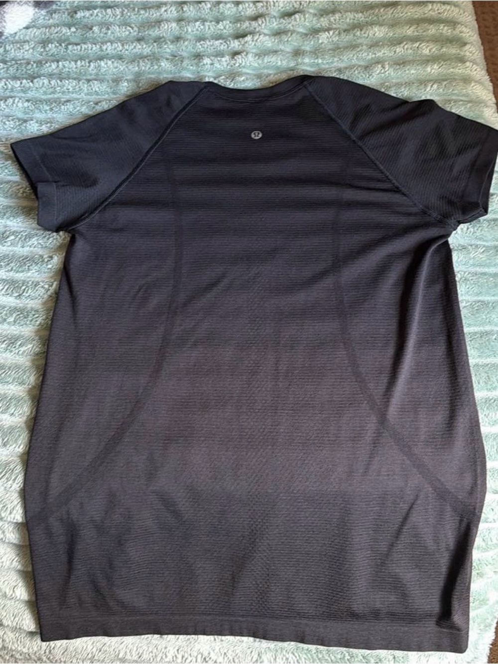 lululemon athletica women Black Short Sleeve Performance Tee